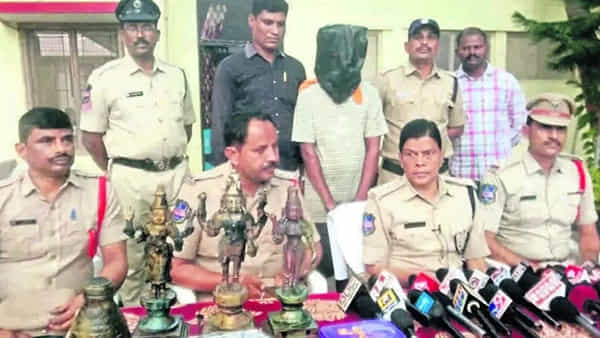 Telangana: ఎవడ్రా నువ్వు.. ఇంత టాలెంటెడ్గా ఉన్నావ్..పిలిచి పిల్లనిచ్చిన అత్తకే ఎసరు పెట్టిన దొంగ.!