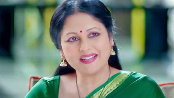 నటి జయసుధ ఎక్కడ? పాలిటిక్స్కు గుడ్బై చెప్పినట్లేనా.. మళ్లీ తెరపైకి మూడో పెళ్లి!