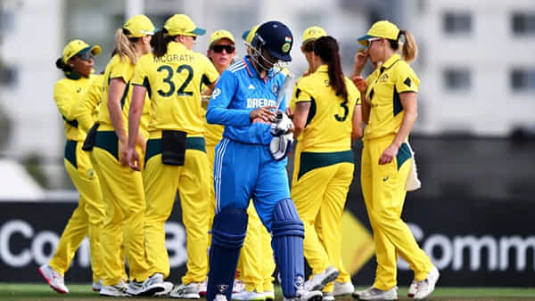 AUSW vs INDW: మెన్స్ ఏమో భారీ స్కోర్తో విజయం.. కట్ చేస్తే.. ఉమెన్స్ ఏమో అతిస్వల్ప స్కోర్తో ఘోర పరాజయం