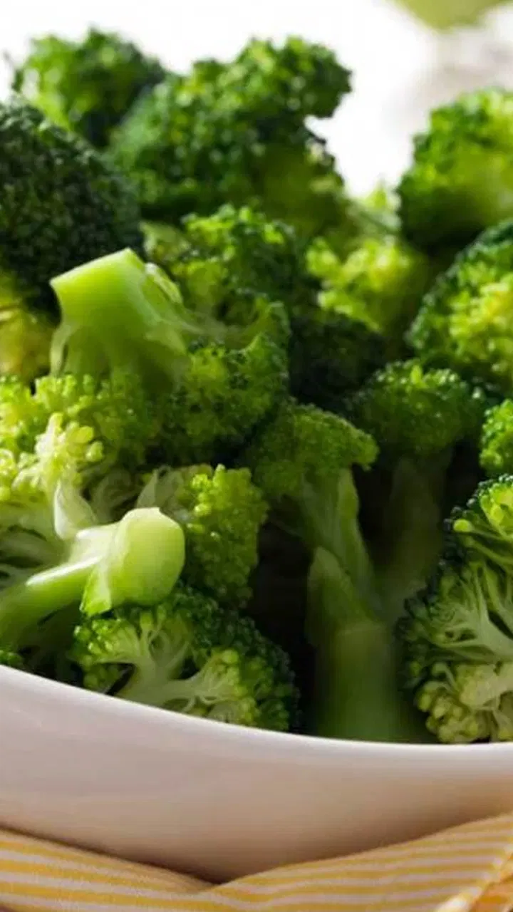 ఇందులో ఫైబర్స్, ఫ్యాటీ యాసిడ్స్, విటమిన్లు ఉంటాయి. ఇవి శరీరంలో రక్తపోటును నియంత్రించడంలో సహాయపడతాయి. గుండె ఆరోగ్యానికి మేలు చేస్తాయి. ఇది చెడు కొలెస్ట్రాల్‌ను తగ్గించడంలో కూడా సహాయపడుతుంది. అలాగే రక్తనాళాలు దెబ్బతినకుండా కాపాడుతుంది.