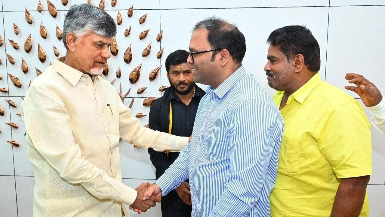 Day With CBN: సీఎం చంద్రబాబుతో ఒకరోజు.. ఎన్ఆర్ఐలకు బంపర్ ఆఫర్.. ముందుగా ఆయనకే అవకాశం..