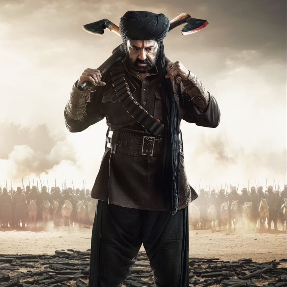 ఓ పద్దతి.. ఓ ప్లానింగ్.. ఓ విజన్.. ఇవన్నీ ఎలా ఉంటాయో చూపిస్తున్నారు డాకూ మహరాజ్ నిర్మాత నాగవంశీ. తాజాగా ఈ సినిమా ప్రెస్ మీట్ జరిగింది. ఇందులో సినిమాకు సంబంధించిన చాలా విషయాలు చెప్పుకొచ్చారు దర్శక నిర్మాతలు. 