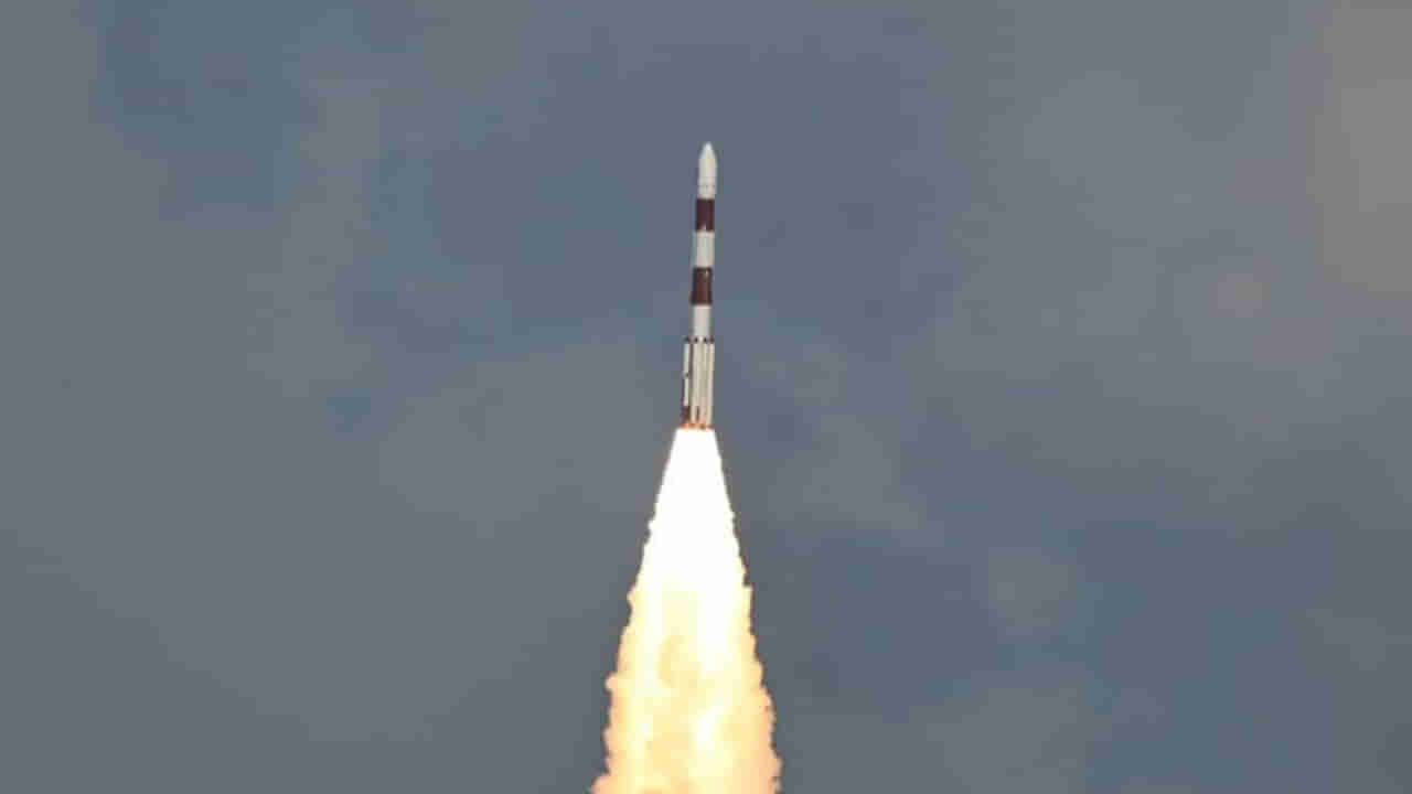 ISRO: పీఎస్‌ఎల్వీ-సీ59 రాకెట్‌ ప్రయోగం సక్సెస్.. సూర్యకిరణాలపై అధ్యయనం