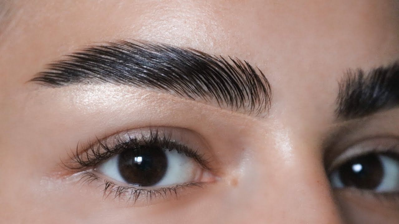 Eyebrows Remedies: కనుబొమ్మలు ఒత్తుగా పెరగాలంటే ఈ టిప్స్ మీ కోసమే..