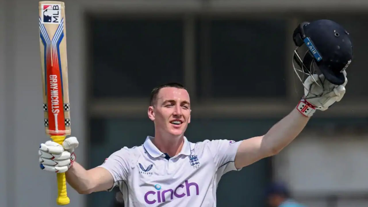 ఇప్పుడు 25 ఏళ్ల హ్యారీ బ్రూక్ విదేశాల్లో ఆడిన తొలి 10 టెస్టు మ్యాచ్ల్లో 7 సెంచరీలు సాధించాడు. దీని ద్వారా, టెస్ట్ క్రికెట్ చరిత్రలో మొదటి 10 విదేశీ టెస్ట్ మ్యాచ్లలో అత్యధిక సెంచరీలు చేసిన ప్రపంచ రికార్డును బ్రూక్ సొంతం చేసుకున్నాడు.