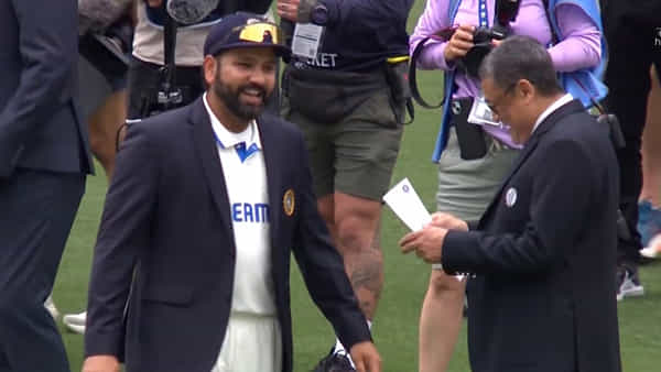 IND vs AUS: పింక్ బాల్ టెస్ట్లో టాస్ గెలిచిన భారత్.. మారిన రోహిత్ ప్లేస్.. ప్లేయింగ్ 11లో 3 మార్పులు..