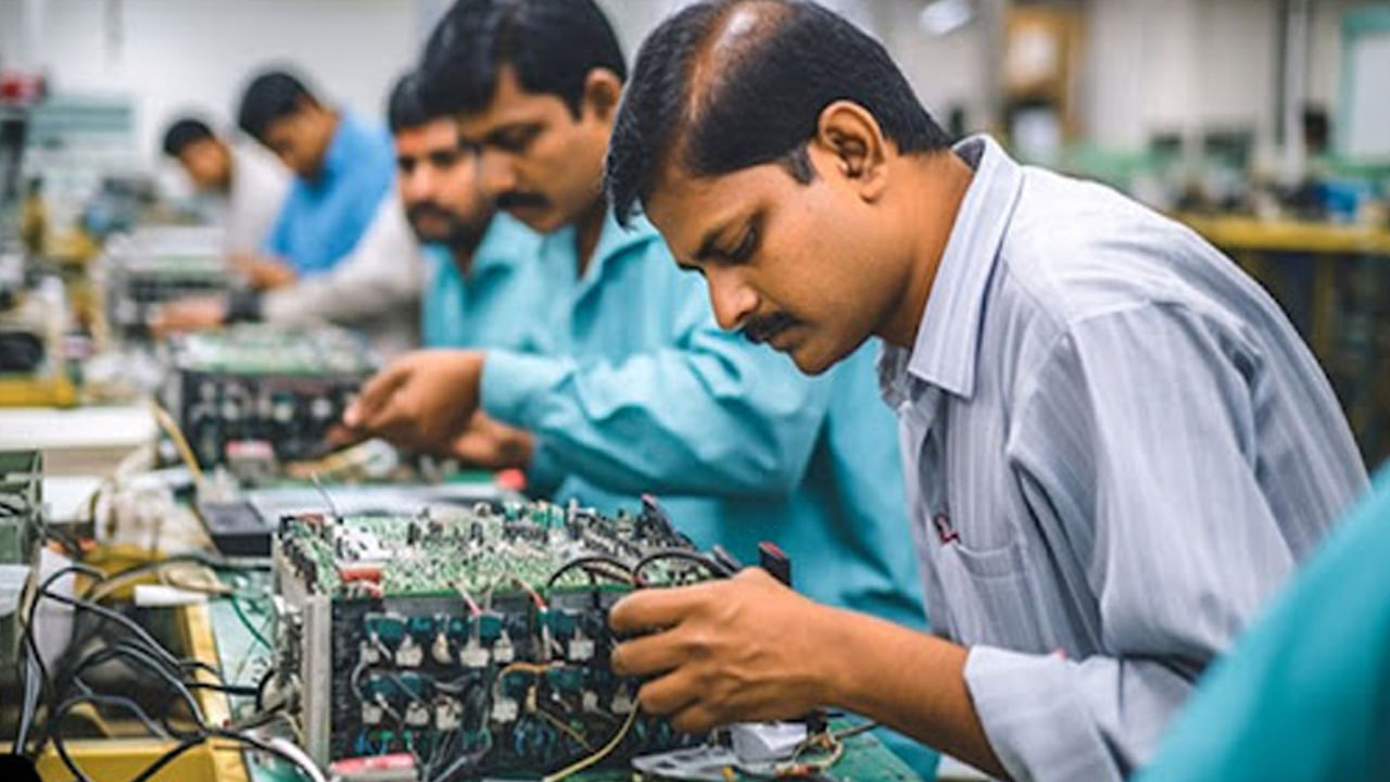 Jobs in Electronics Sector: ఉపాధి కల్పనలో ఎలక్ట్రానిక్స్‌ దూకుడు.. వచ్చే మూడేళ్లలో కోటికిపైగా ఉద్యోగాలు