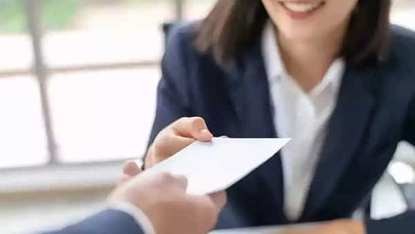 Jobs: ఫ్రెషర్స్ని ఎక్కువగా రిక్రూట్ చేసుకుంటున్న ఆ సంస్థలు.. వచ్చేవన్ని ఇక మంచి రోజులేనా.?