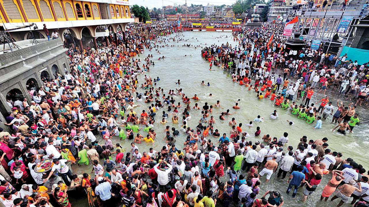 Maha Kumbha Mela: మహా కుంభ మేళాలో చివరి రాజ స్నానం తేదీ..? శివయ్య అనుగ్రహం కోసం చేయాల్సిన దానాలు ఏమిటంటే