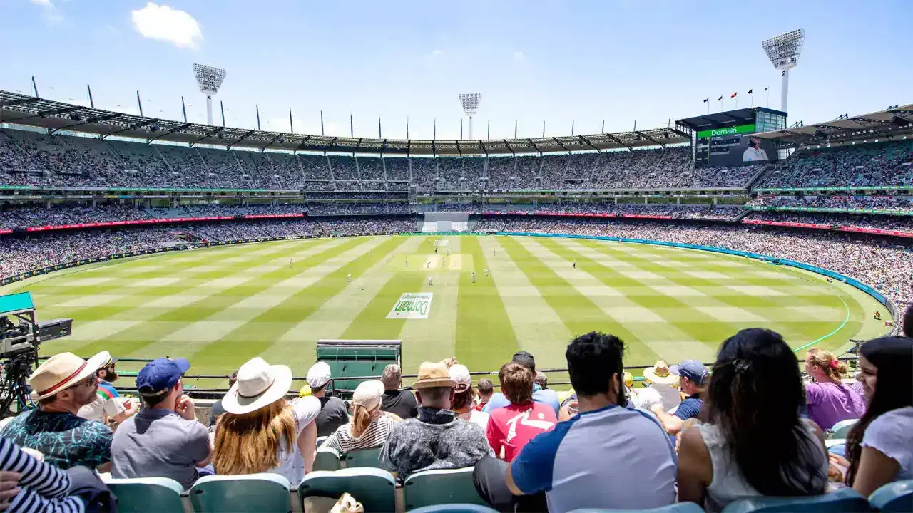 Border Gavaskar Trophy: రేయ్ ఎవర్రా మీరంతా! MCG లో ఆకతాయిల చిల్లర పని..