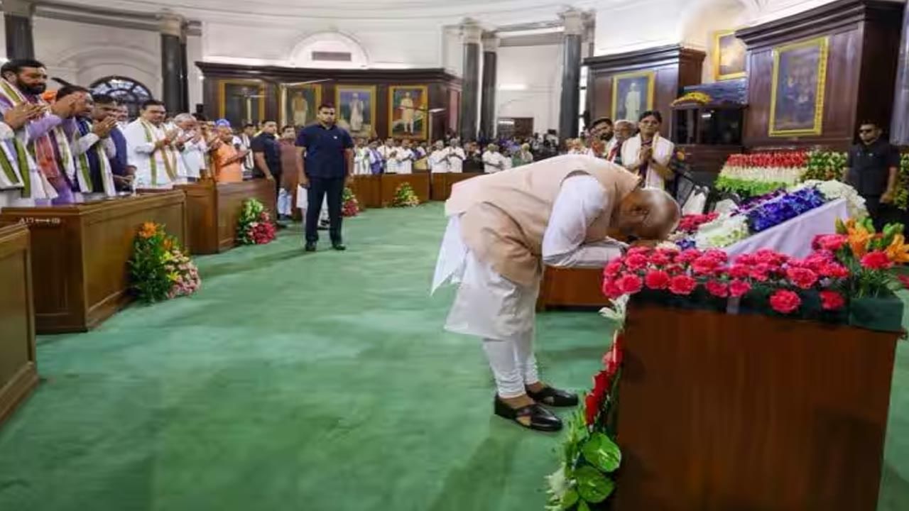 Modi In Central Hall