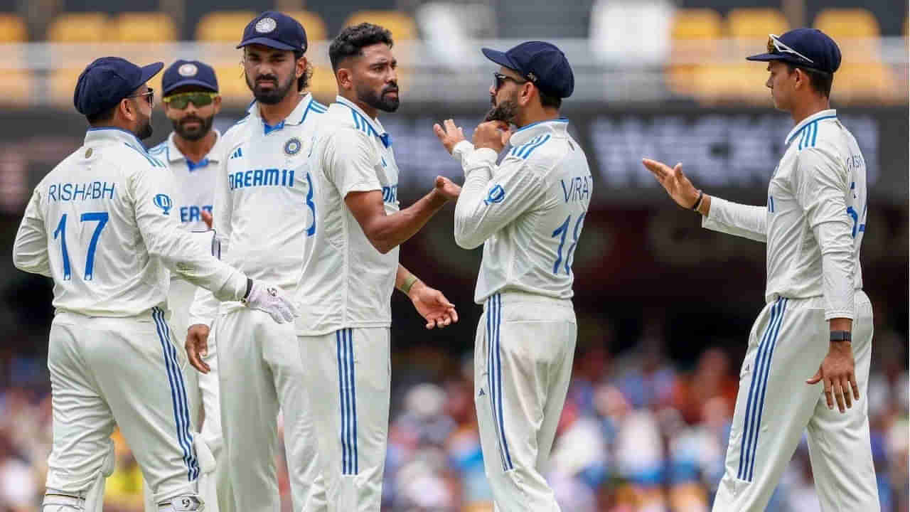 IND vs AUS: రోహిత్, విరాట్‌ సంగతి తర్వాత.. ముందు ఈ చెత్త శతక వీరుడ్ని జట్టుకు దూరంగా ఉంచండి