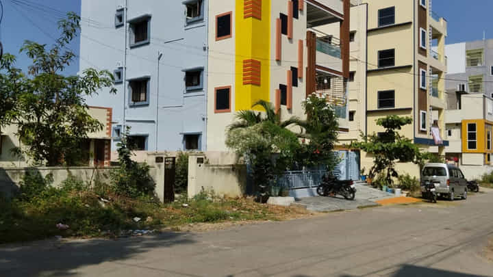 Hyderabad: డ్యూటీకి వెళ్లి తిరిగి ఇంటికొచ్చిన వ్యక్తి.. గుమ్మం దగ్గర కనిపించింది చూడగా Hyderabad: డ్యూటీకి వెళ్లి తిరిగి ఇంటికొచ్చిన వ్యక్తి.. గుమ్మం దగ్గర కనిపించింది చూడగా