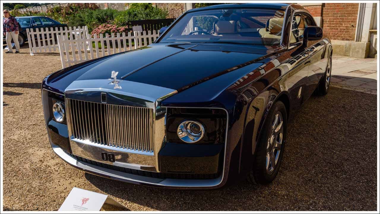 Rolls Royce Sweptail: రోల్స్ రాయిస్ స్వెప్‌టైల్ ప్రపంచంలోనే అత్యంత ఖరీదైన కారుగా పరిగణిస్తారు. ఈ కారు చాలా విలాసవంతమైనది. ఈ కారు చాలా సినిమాల్లో ఉపయోగించారు. ఈ కారును తయారు చేసేందుకు కంపెనీకి ఐదేళ్లు పట్టింది. ఈ కారు గరిష్ట వేగం గంటకు 250 కి.మీ.