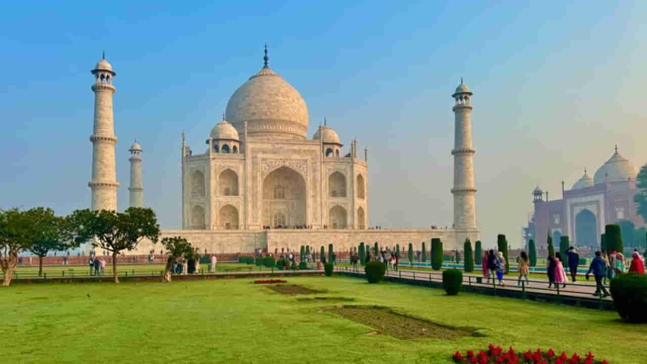 Taj Mahal: తాజ్ మహల్‌కు బాంబు బెదిరింపు.. ఉలిక్కిపడిన ఆగ్రా.. రంగంలోకి రెస్క్యూ టీమ్స్..