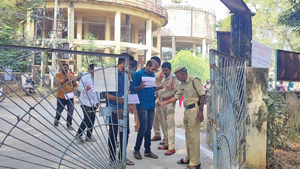 TGPSC Group 2 Exams: తొలిరోజు గ్రూప్ 2 పరీక్షకు భారీగా డుమ్మా.. 46.30 శాతం మంది మాత్రమే హాజరు!