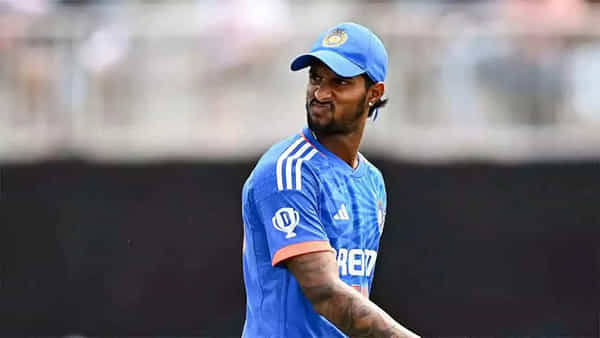 ఆ హైదరాబాదీ ప్లేయర్కి ఏమైంది?.. అప్పుడేమో అలా.. ఇప్పుడేమో ఇలా