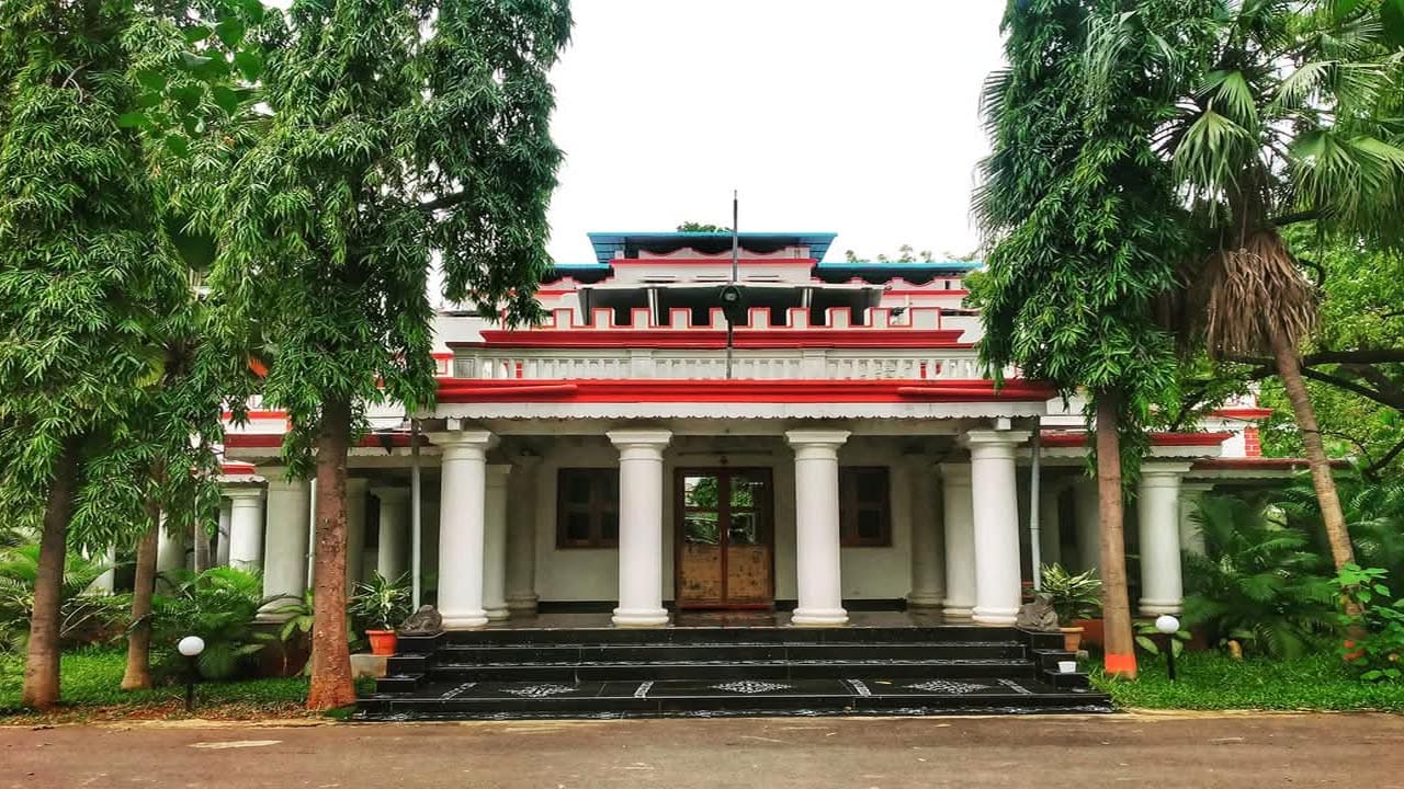 Warangal: 138 ఏళ్ల చరిత్ర కలిగిన ఆ బంగ్లా.. నిజాం కాలం నాటి బంగ్లాను ఏం ...