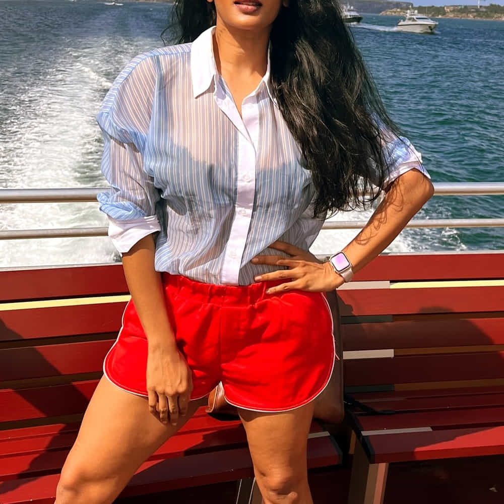 సినిమా ఇండస్ట్రీలో చాలా మంది క్యారెక్టర్ ఆర్టిస్ట్ లుగా, విలన్స్ గా చేసి ప్రేక్షకులను మెప్పించారు. అలాంటి వారిలో ఈ బ్యూటీ ఒకరు. లేడీ విలన్ గా నటవిశ్వరూపం చూపించి ప్రేక్షకులను కవ్వించింది ఈ అమ్మడు. ఆమె ఎవరో గుర్తుపట్టారా.?