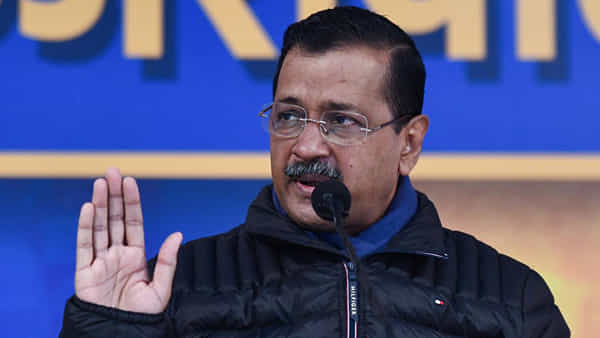Arvind Kejriwal: ఢిల్లీ అసెంబ్లీ ఎన్నికల వేళ కేజ్రీవాల్కు బిగ్ షాక్.. లిక్కర్ కేసులో ఈడీ విచారణకు గ్రీన్ సిగ్నల్