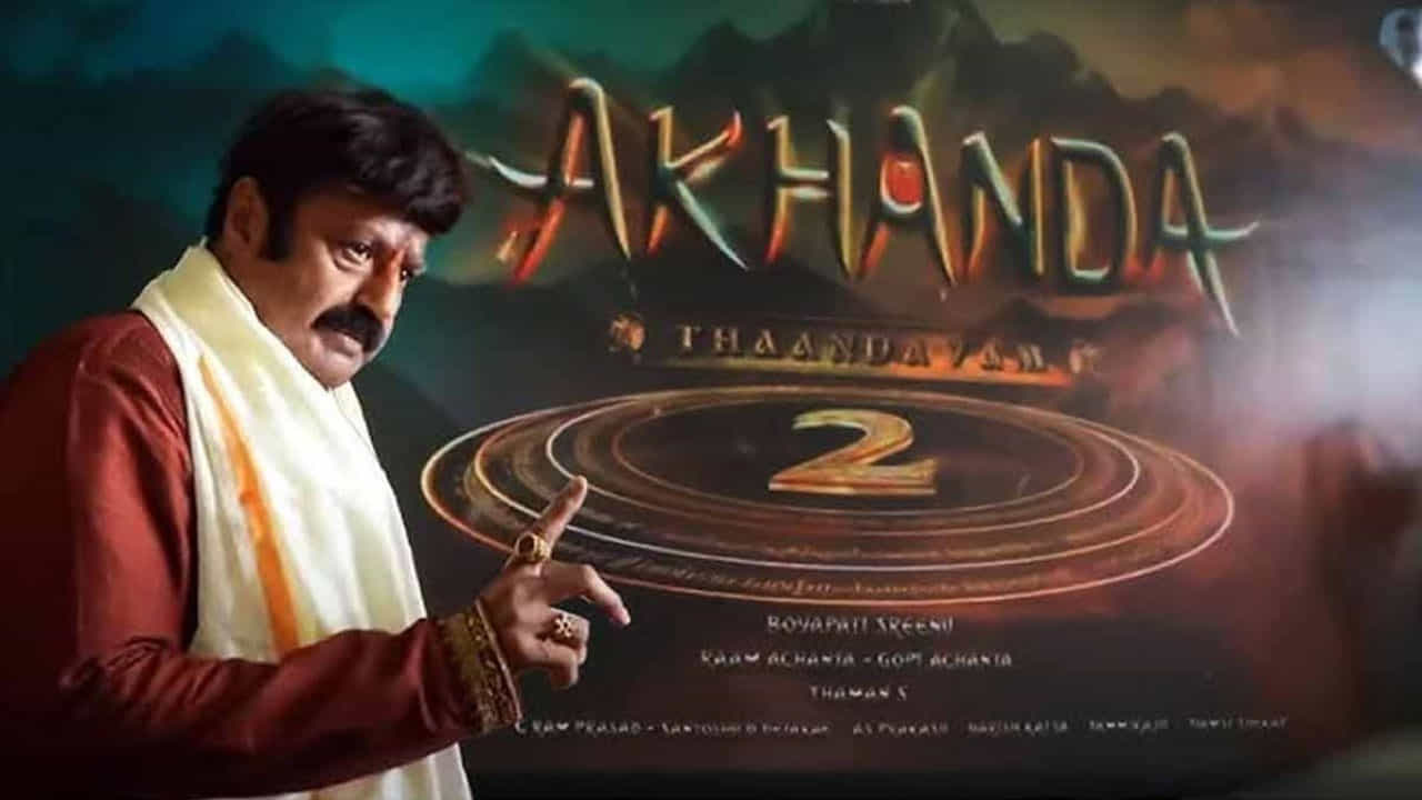 మామూలుగానే బాలయ్య, బోయపాటి కాంబో మీద ఓ రేంజ్ అంచనాలు ఉంటాయి. ఇప్పుడు అఖండకు సీక్వెల్ అనేసరికి ఆ అంచనాలు డబుల్ అయ్యాయి. అందుకే అభిమానుల ఎంత హై ఎక్స్పెక్ట్ చేసినా... అంతకు మించి ఉండేలా అఖండ 2ను ప్లాన్ చేస్తున్నారు నందమూరి నటసింహం.