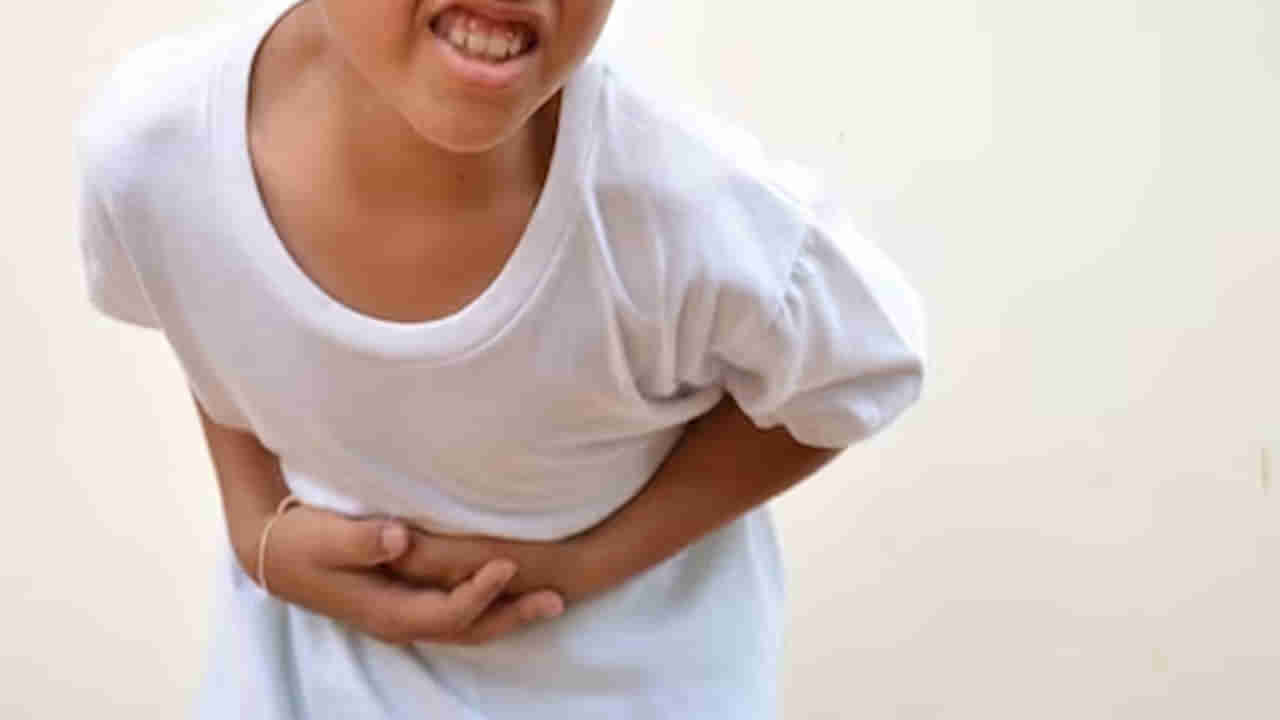 Andhra: ఊదుతూ విజిల్ మింగేసిన బాలుడు.. అది ఊపిరితిత్తుల్లోకి వెళ్లింది.. ఆ తర్వాత