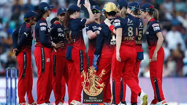 RCB: అరంగేట్రంలోనే 5 వికెట్లతో ఊచకోత.. కట్ చేస్తే.. ఆర్సీబీలో ఎంట్రీ ఇచ్చిన ఆల్ రౌండర్