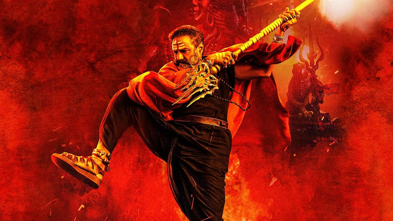 అఖండ తర్వాత 2.0 వర్షన్ చూపిస్తున్న బాలయ్య.. ప్రతీసారి 100 కోట్ల దగ్గరే ఆగిపోతున్నారు. ఇక ఎఫ్ 2, ఎఫ్ 3తో 100 కోట్లు కొట్టిన వెంకీ మామ.. సంక్రాంతికి వస్తున్నాంతో 200 కోట్లు అందుకోబోతున్నారు.