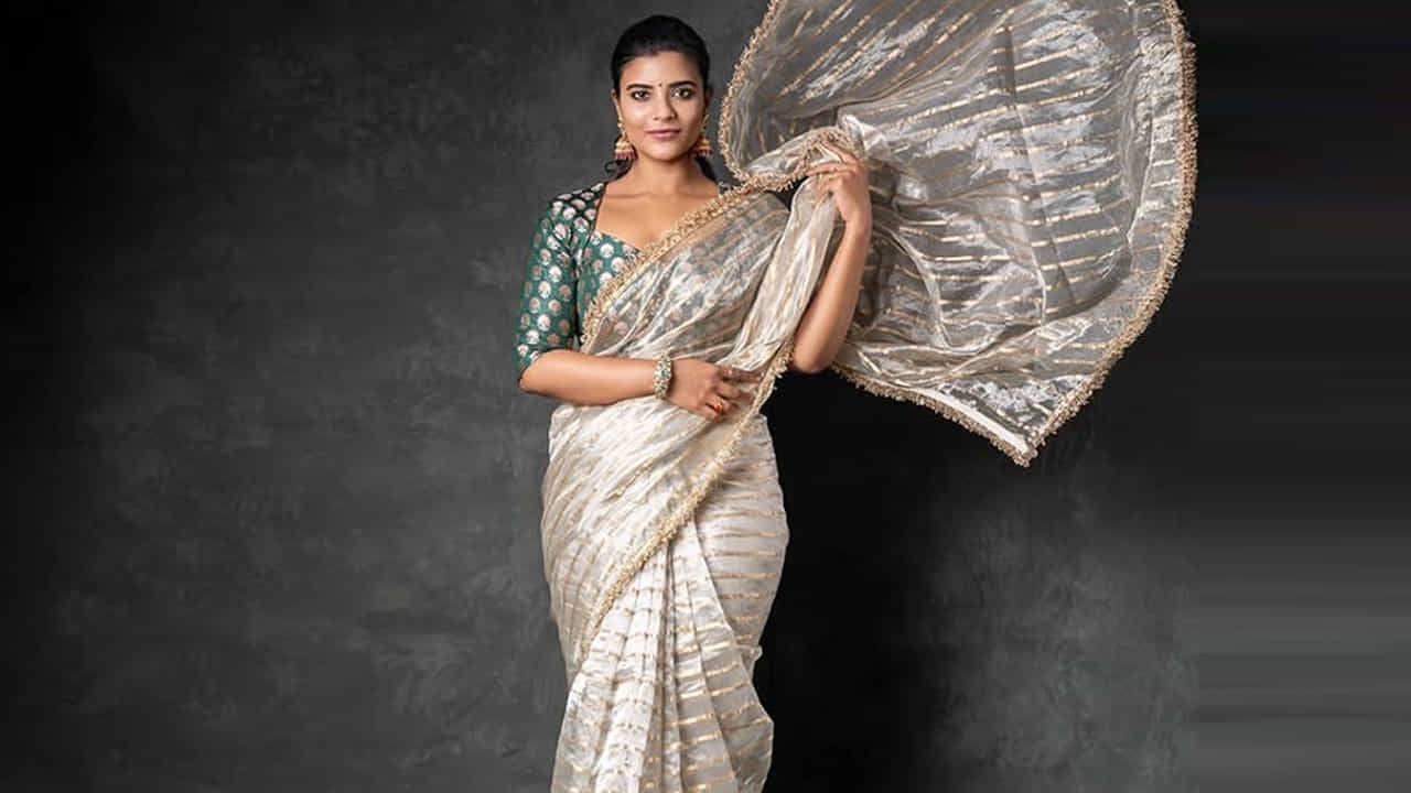 పేరుకు తెలుగమ్మాయి అయినప్పటికీ ఎక్కువగా తమిళ చిత్రాల్లో మాత్రమే నటించింది ఈ ముద్దుగుమ్మ. అక్కడ ఆమె స్టార్. 2019లో స్పోర్ట్స్ డ్రామా కౌసల్య కృష్ణమూర్తి చిత్రంతో తెలుగు చలనచిత్ర అరంగేట్రం చేసి బ్లాక్ బస్టర్ అందుకుంది. తర్వాత తెలుగులో వరల్డ్ ఫేమస్ లవర్, రిపబ్లిక్ సినిమాలు చేసింది. ఇవి అంతగా మెప్పించలేదు.