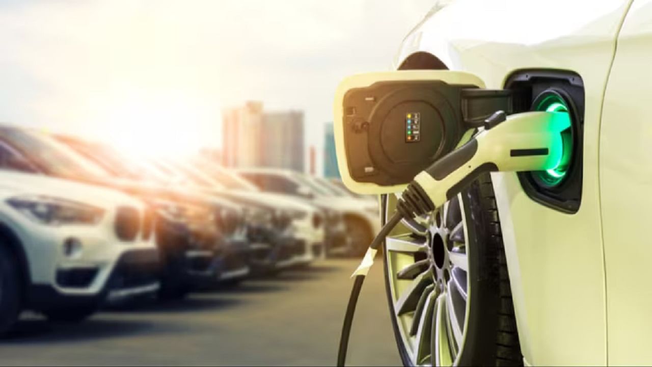 Auto Expo 2025: భారత్లో వేగంగా ఈవీ రంగం వృద్ధి.. మరో ఐదేళ్లల్లో డబుల్..!