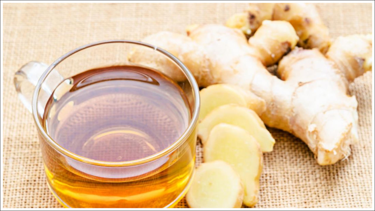 శీతాకాలంలో మన రోగనిరోధక శక్తి తరచుగా బలహీనపడుతుంది. రోగనిరోధక శక్తిని బలోపేతం చేయడంలో అల్లం అమృతం కంటే తక్కువ కాదు అంటున్నారు ఆరోగ్యనిపుణులు. యాంటీ వైరల్, యాంటీ ఫంగల్ వంటి గుణాలు అల్లంలో పుష్కలంగా ఉన్నాయి. 