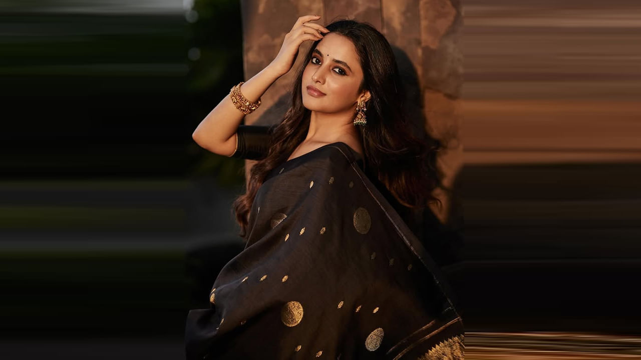 2021లో, నెల్సన్ దిలీప్‌కుమార్ దర్శకత్వం వహించిన శివకార్తికేయన్ యొక్క డాక్టర్‌తో ఆమె తమిళంలో అడుగు పెట్టింది. ఆమె నటనకు మంచి స్పందన లభించింది. ఈ చిత్రం ప్రపంచవ్యాప్తంగా బాక్సాఫీస్‌లో ₹100 కోట్లు వసూలు చేసింది మరియు విమర్శనాత్మకంగా మరియు వాణిజ్యపరంగా పెద్ద విజయాన్ని సాధించింది. ఈ చిత్రానికి ఆమె ఉత్తమ నూతన నటిగా SIIMA అవార్డును గెలుచుకుంది.