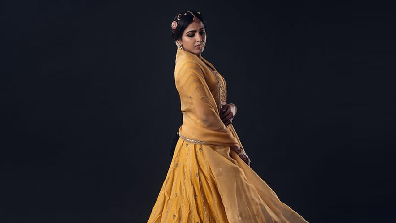 2024లో అంతిమ తీర్పు, దక్షిణ అనే రెండు తెలుగు సినిమాల్లో నటించింది. అదే ఏడాది సైన్స్ ఫిక్షన్ మిథిలాజికల్ థ్రిల్లర్‎గా రూపొందిన ఐందం వేదం అనే జీ5 వెబ్‎సిరీస్‎లో ప్రధాన పాత్రలో నటించి ఆకట్టుకుంది. 