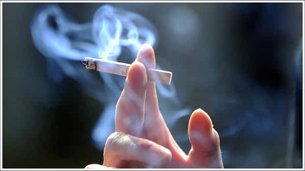 Health Tips: ధూమపానం చేసేవారి లైఫ్ ఎంత తగ్గుతుందో తెలుసా? షాకింగ్ నివేదిక!