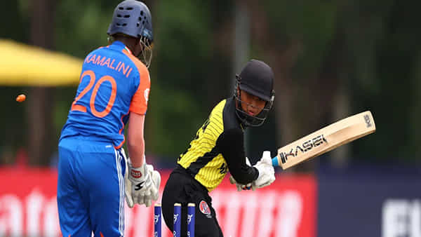 IND vs MLY: నోబాల్లో భారీ షాట్కు ట్రై చేసిన బ్యాటర్.. కట్చేస్తే.. ఔటిచ్చిన అంపైర్.. అసలేం జరిగిందంటే?