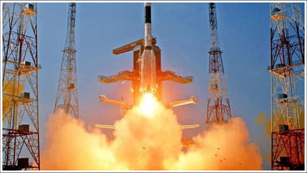 ISRO: ఇస్రో సిగలో మరో రికార్డ్.. నింగిలో దూసుకెళ్లిన GSLV-F15.. 100వ రాకెట్తో సక్సెస్
