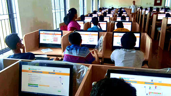 JEE Main 2025: లద్దాఖ్లో పేపర్ 1.. విశాఖలో పేపర్ 2..! పరీక్ష కేంద్రాల కేటాయింపులో NTA సిత్రాలు