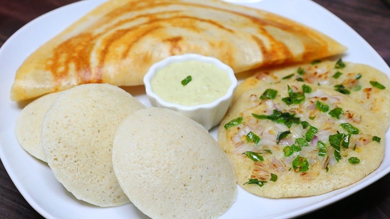 కొద్దిగా నెయ్యి వేసి రాగి జావ కూడా పిల్లలకు బ్రేక్ ఫాస్ట్‌లా అందించవచ్చు. ఇది తాగితే అలసట, నీరస పడకుండా ఉంటారు. అన్ని రకాల పోషకాలు కూడా చక్కగా అందుతాయి. అలాగే ఇడ్లీ, దోశ, ఎగ్ సాండ్‌విచ్, పన్నీర్‌తో చేసిన రెసిపీలు పెట్టవచ్చు.

(NOTE: ఇందులోని అంశాలు కేవలం అవగాహన కోసం మాత్రమే. నిపుణులు అందించిన సమాచారం ప్రకారం ఇక్కడ తెలియజేయడమైనది. ఆరోగ్యరీత్యా ఎలాంటి సమస్యలు ఉన్నా వైద్య నిపుణుల్ని సంప్రదించడం మేలు.)
