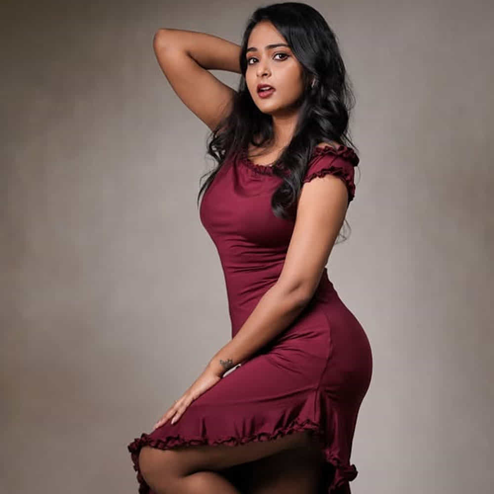 చాలా రోజులుగా మల్లి సీరియల్లో లాస్య కనిపించడం లేదు. సీరియల్ నుంచి తప్పుకున్న తర్వాత నెట్టింట చాలా యాక్టివ్ అయ్యింది. ఈ అమ్మడు యాక్టింగ్, లుక్స్ కు సెపరేట్ ఫ్యాన్ బేస్ ఉంది.