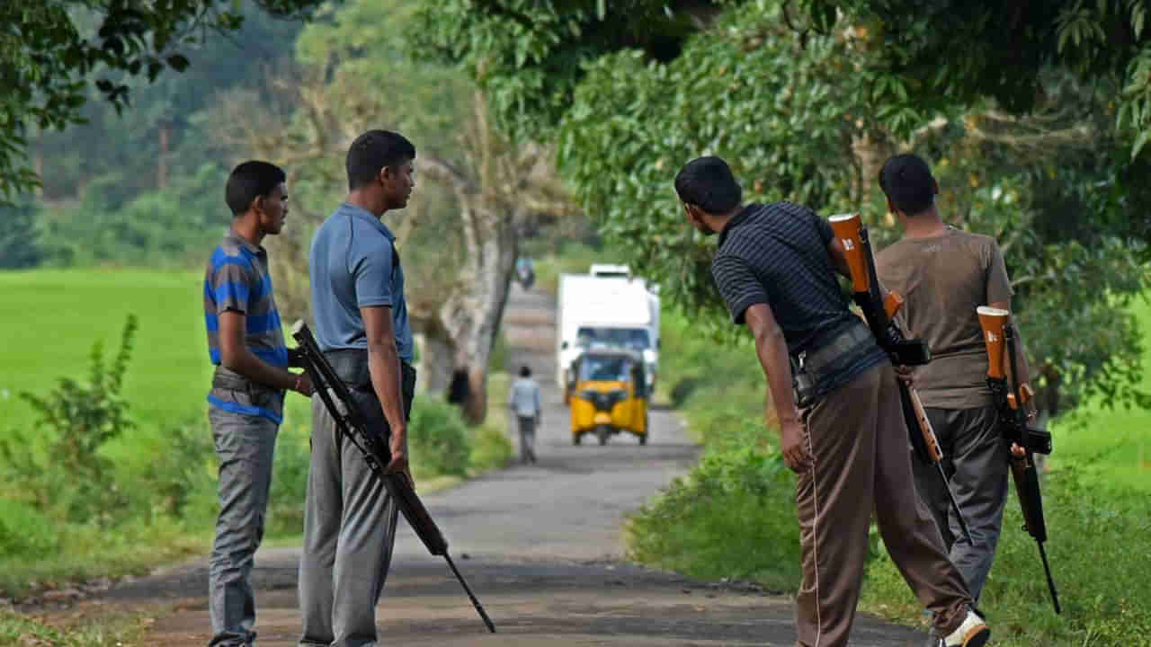 Encounter: ఛత్తీస్గఢ్లో మావోయిస్టులకు మరో ఎదురుదెబ్బ.. భారీ ఎన్కౌంటర్.. 12మంది మృతి!