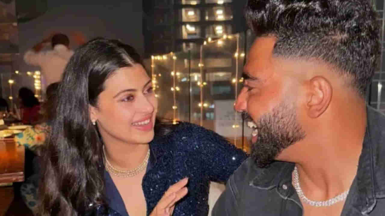 Mohammed Siraj: బాలీవుడ్ సింగర్‌తో డేటింగ్ రూమర్లు.. ఆ ఒక్క మాటతో అందరి నోళ్లు మూయించిన సిరాజ్