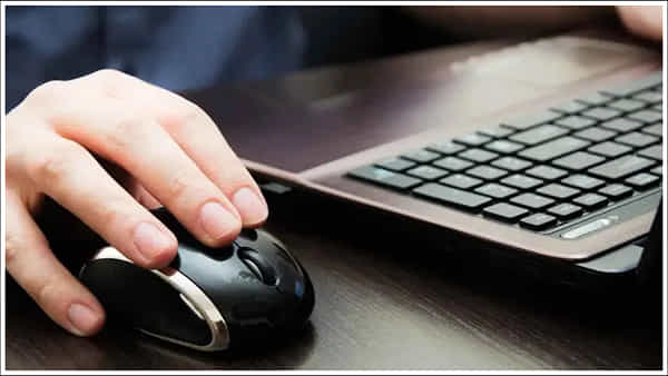 Tech Tips: కంప్యూటర్ ముందు మౌస్ని ఉపయోగించేటప్పుడు ఈ పొరపాటు చేయకండి!