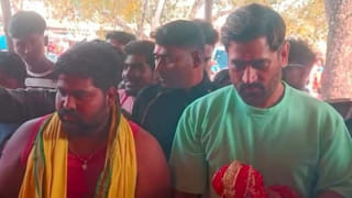 Venkatesh Iyer: గాయంతో వెనకడుగు వేసాడు కట్ చేస్తే తిరిగి వచ్చి రఫ్ఫాడించిన KKR కాస్లీ ప్లేయర్! ప్రశంశల వర్షం కురిపిస్తున్న నెటిజన్లు