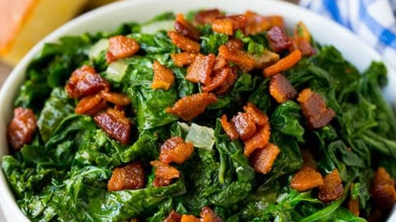 ఆవాల ఆకులో శక్తివంతమైన యాంటీఆక్సిడెంట్ గుణాలు కలిగి, క్యాన్సర్‌ని దరి చేరకుండా రక్షిస్తుందని నిపుణులు చెబుతున్నారు. ఆవ ఆకుల్లో గ్లూకోసినోలేట్స్ అనే ప్రయోజనకరమైన మొక్కల సమ్మేళనాలు పుష్కలంగా ఉన్నాయి. గ్లూకోసినోలేట్స్ క్యాన్సర్ కణాల పెరుగుదలను అడ్డుకుంటాయి.