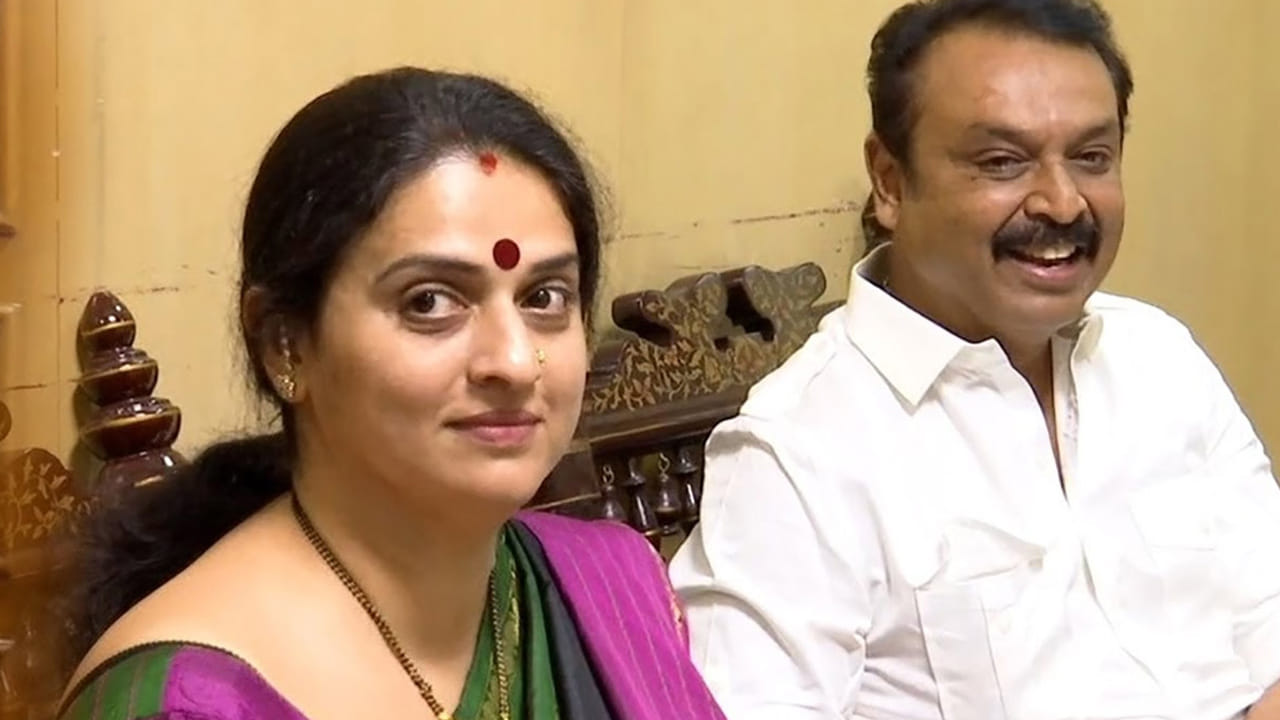 అలాగే అమ్మ విజయ నిర్మల బయోపిక్ గురించి చెబుతూ, తాను చాలా రోజుల నుంచి నిర్మలమ్మ బయోపిక్ తీయాలనుకుంటున్నారని, దాని గురించే ఫోకస్గా ఉన్నాను అంటూ చెప్పుకొచ్చారు.