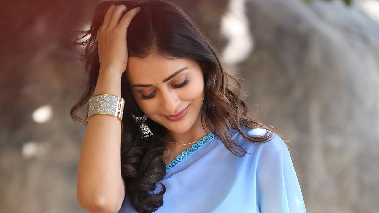 పాయల్ రాజ్ పుత్ త్వరలో వెంకటలచ్చిమీ సినిమాతో అభిమానుల ముందుకు రానుంది. మని దర్శకత్వంలో రాజా. ఎన్ ఎస్ చౌదరి ఈ సినిమాను నిర్మిస్తున్న విషయం తెలిసిందే.