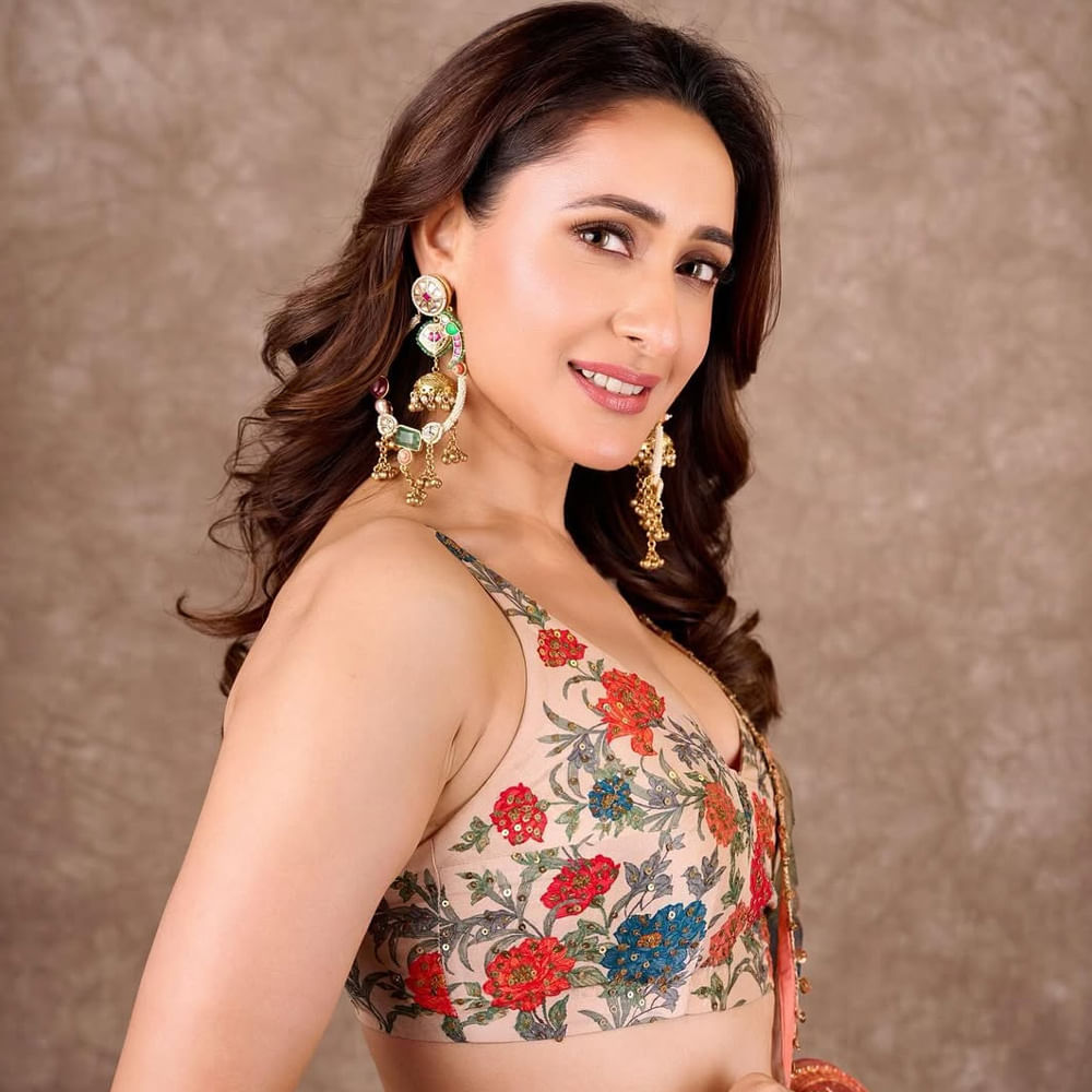 Pragya Jaiswal: అరె ఏంట్రా ఇది.. అందంతో వెర్రెక్కిస్తోన్న వయ్యారి.. ప్రగ్యాను ఇలా చూస్తే మతిపోయేనే..