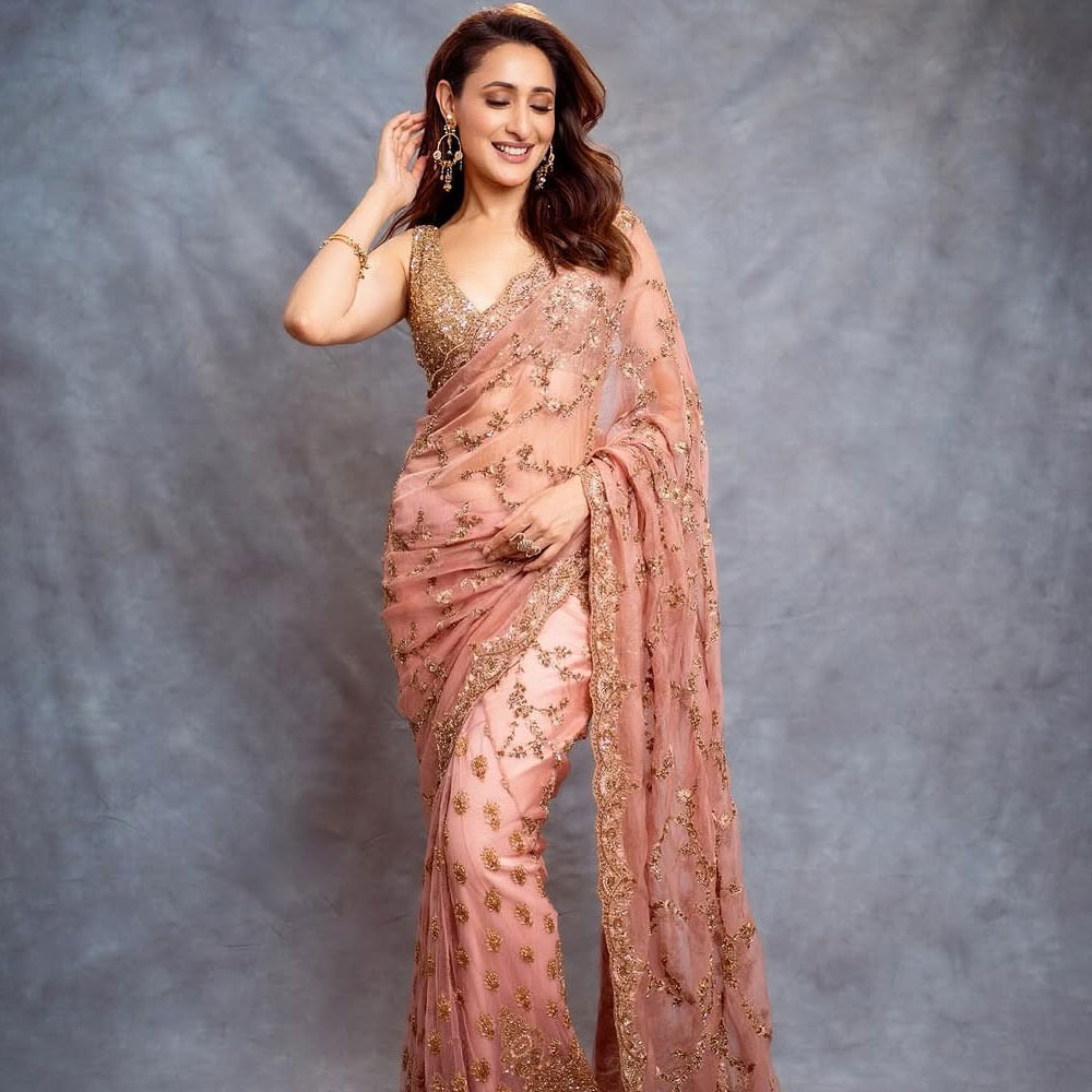 సంక్రాంతికి విడుదలైన ఈ సినిమా భారీ విజయాన్ని అందుకుంది. ఈ చిత్రానికి డైరెక్టర్ బాబీ దర్శకత్వం వహించారు. అయితే తాజాగా ఓ ఇంటర్వ్యూలో పాల్గొన్న ప్రగ్య డాకు మహారాజ్ గురించి ఆసక్తికర వ్యాఖ్యలు చేసింది. 