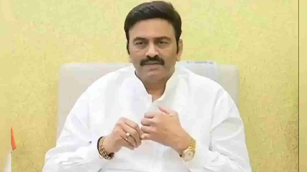 Raghurama Krishnam Raju: తన గుండెలపై కూర్చుని టార్చర్ చేసిన వ్యక్తిని గుర్తుపట్టిన రఘురామకృష్ణంరాజు..