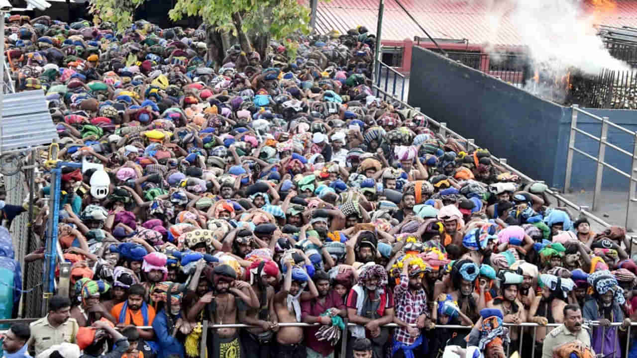 Sabarimala Darshan: శబరిమలలో పెరిగిన భక్తుల రద్దీ.. పంబ వరకు భక్తుల క్యూలైన్‌